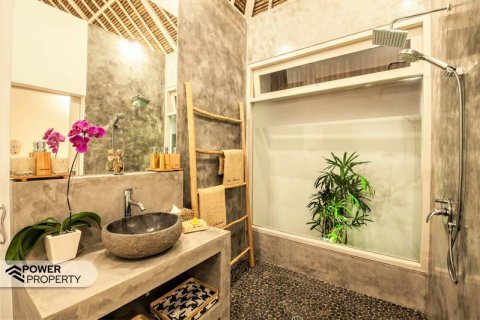 5 bedrooms Villa in Seminyak, Badung,  No. 9008 26