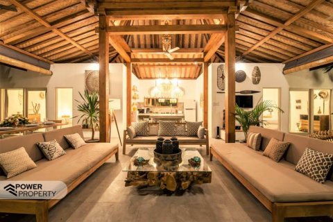 5 bedrooms Villa in Seminyak, Badung,  No. 9008 22