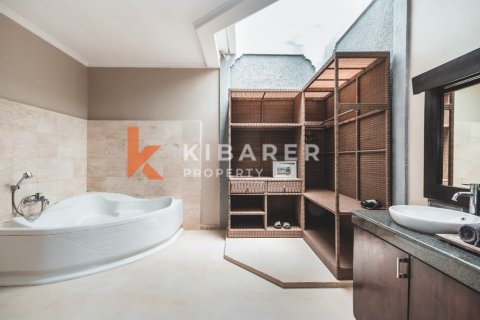 2 bedrooms Villa in Tibubeneng, Badung, Indonesia No. 13042 4