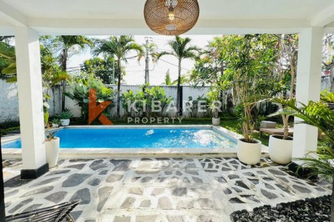 2 bedrooms Villa in Kerobokan, Badung, Indonesia No. 13047 17