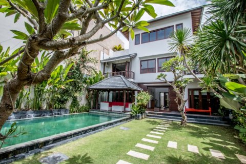 6 bedrooms Villa in Canggu, Badung, Indonesia No. 10967 5