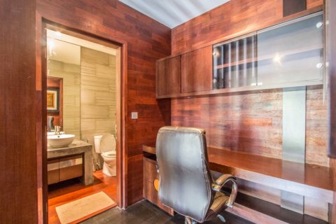 6 bedrooms Villa in Canggu, Badung, Indonesia No. 10967 16