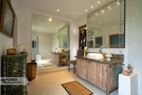 2 bedrooms Villa in Seminyak, Badung,  No. 9025 13