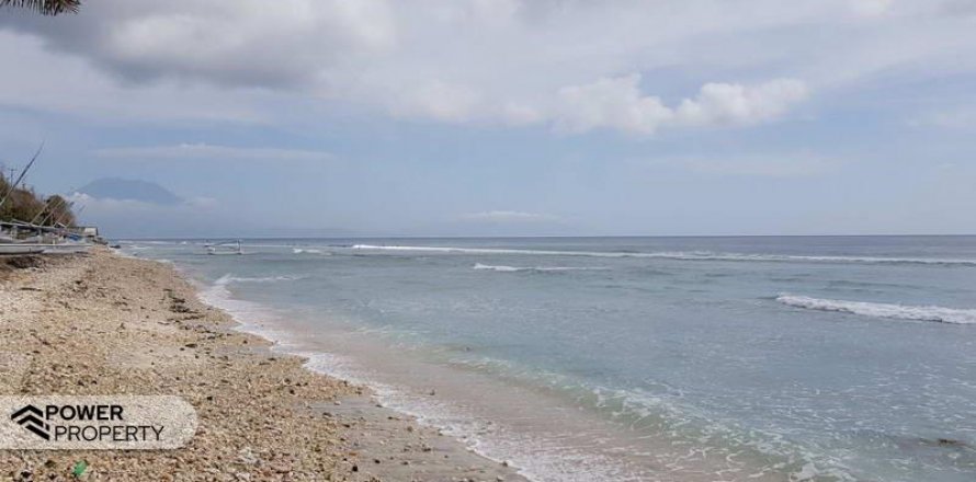 1700m2 Land in Nusa Penida, Klungkung,  No. 9020
