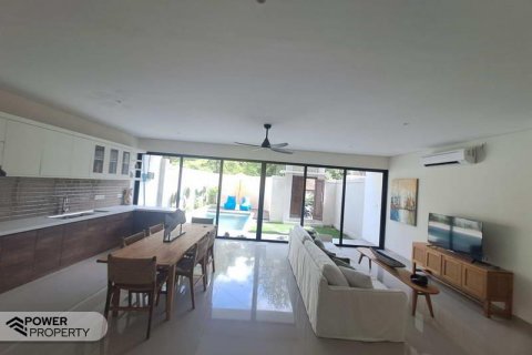 2 bedrooms Villa in Kerobokan, Badung,  No. 9023 17