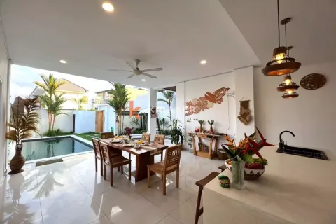 3 bedrooms Villa in Badung, Indonesia No. 12765 5