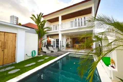 3 bedrooms Villa in Badung, Indonesia No. 12765