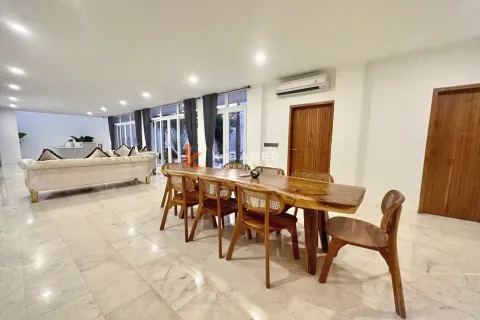 4 bedrooms Villa in Pererenan, Mengwi, Badung, Indonesia No. 12768 9