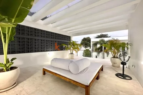 4 bedrooms Villa in Pererenan, Mengwi, Badung, Indonesia No. 12768 16