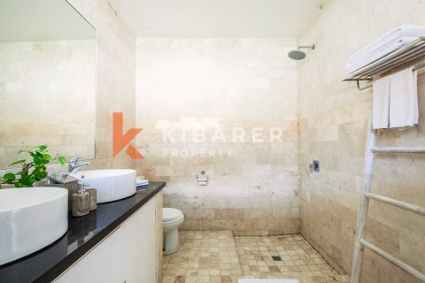 4 bedrooms Villa in Kerobokan, Badung, Indonesia No. 12770 15