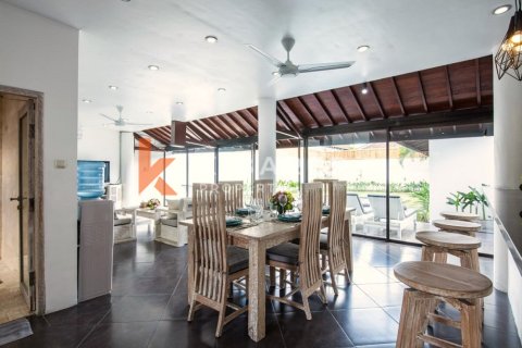 4 bedrooms Villa in Kerobokan, Badung, Indonesia No. 12770 5