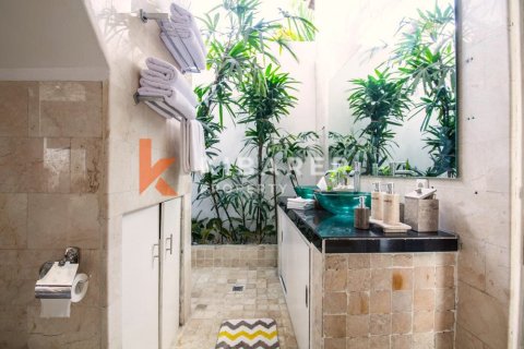 4 bedrooms Villa in Kerobokan, Badung, Indonesia No. 12770 14