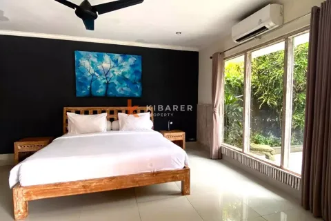 5 bedrooms Villa in Kerobokan, Badung, Indonesia No. 12771 16