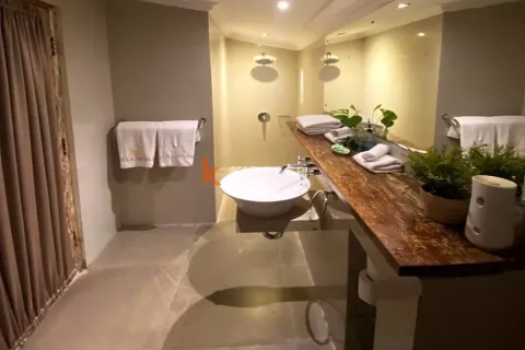5 bedrooms Villa in Kerobokan, Badung, Indonesia No. 12771 15