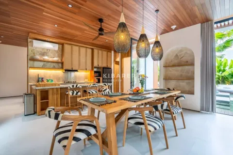 3 bedrooms Villa in Tibubeneng, Badung, Indonesia No. 12474 9