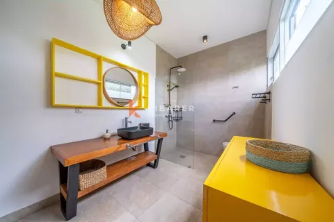 3 bedrooms Villa in Canggu, Badung, Indonesia No. 12472 10
