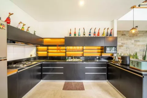 3 bedrooms Villa in Canggu, Badung, Indonesia No. 12472 5