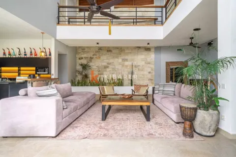 3 bedrooms Villa in Canggu, Badung, Indonesia No. 12472 3