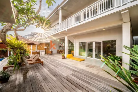 3 bedrooms Villa in Badung, Indonesia No. 12359 7