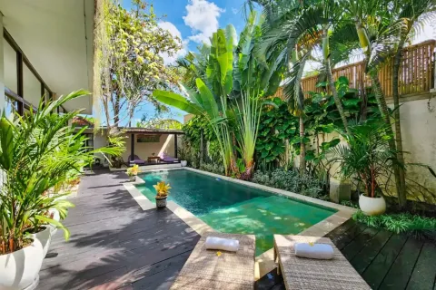 3 bedrooms Villa in Tibubeneng, Badung, Indonesia No. 10715 2