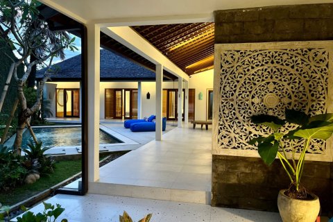 Вилла с 4 спальнями в Canggu, Бадунг, Индонезия № 11032 1