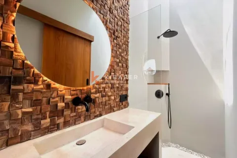 3 bedrooms Villa in Badung, Indonesia No. 12511 17