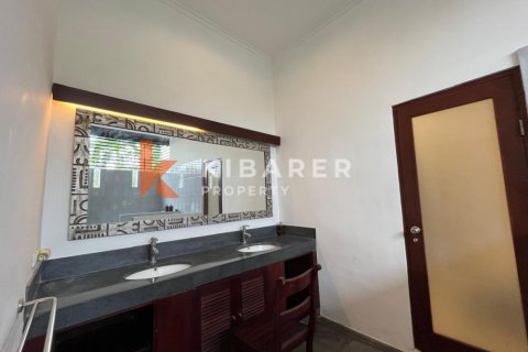 4 bedrooms Villa in Mengwi, Badung, Indonesia No. 12879 27