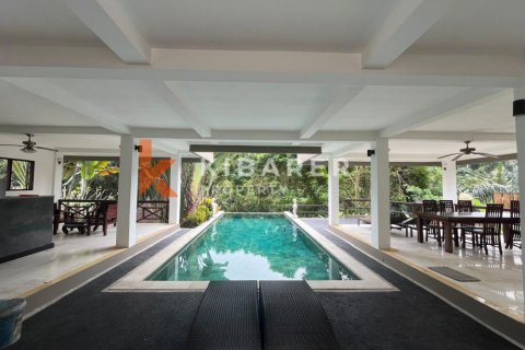 4 bedrooms Villa in Mengwi, Badung, Indonesia No. 12879 3