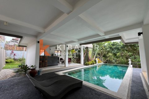 4 bedrooms Villa in Mengwi, Badung, Indonesia No. 12879 2