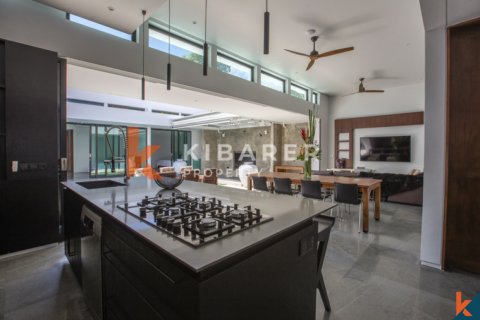 3 bedrooms Villa in Seminyak, Badung, Indonesia No. 12878 3