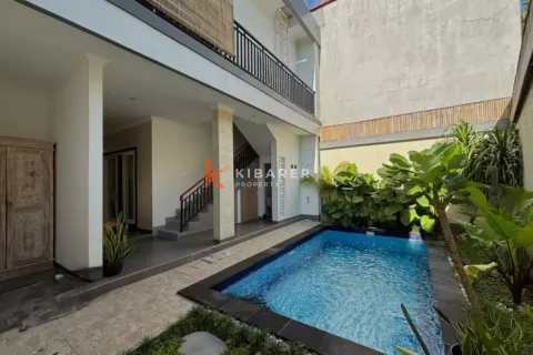3 bedrooms Villa in Kerobokan, Badung, Indonesia No. 12047