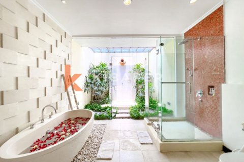 3 bedrooms Villa in Mengwi, Badung, Indonesia No. 12048 12