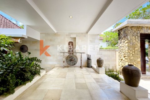 3 bedrooms Villa in Mengwi, Badung, Indonesia No. 12048 8