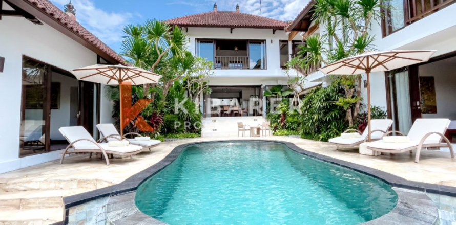 3 bedrooms Villa in Mengwi, Badung, Indonesia No. 12048