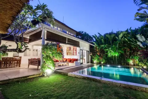 2 bedrooms Villa in Seminyak, Badung, Indonesia No. 11825 14