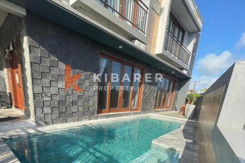 3 bedrooms Villa in Ungasan, Badung, Indonesia No. 12115
