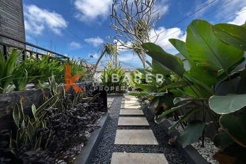 3 bedrooms Villa in Ungasan, Badung, Indonesia No. 12115 2