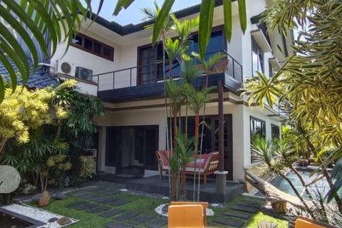4 bedrooms Villa in Jimbaran, Badung,  No. 9187 19