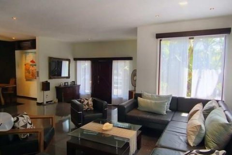 4 bedrooms Villa in Jimbaran, Badung,  No. 9187 5