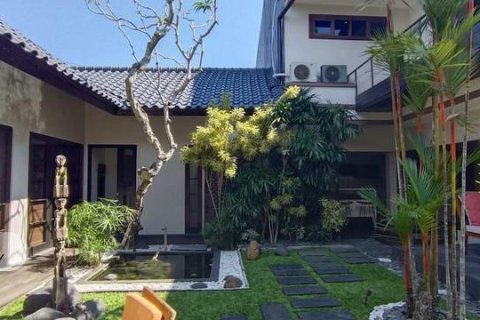 4 bedrooms Villa in Jimbaran, Badung,  No. 9187 21