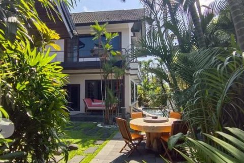 4 bedrooms Villa in Jimbaran, Badung,  No. 9187 14