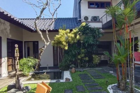 4 bedrooms Villa in Jimbaran, Badung,  No. 9187 17