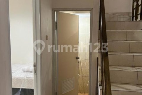 3 bedrooms House in Tangerang,  No. 9173 8