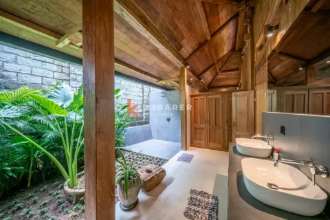 3 bedrooms Villa in Tibubeneng, Badung, Indonesia No. 12650 15