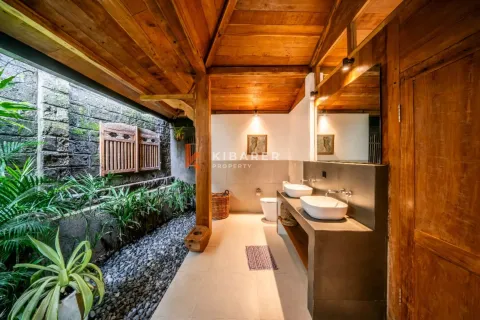3 bedrooms Villa in Tibubeneng, Badung, Indonesia No. 12650 16