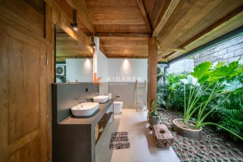 3 bedrooms Villa in Tibubeneng, Badung, Indonesia No. 12650 14