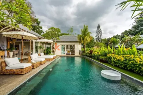 4 bedrooms Villa in Badung, Indonesia No. 12651 3