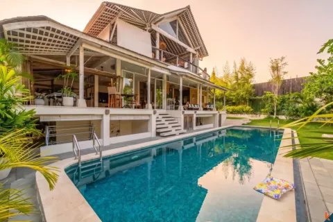 Вилла с 5 спальнями в Canggu, Бадунг, Индонезия № 10159 2
