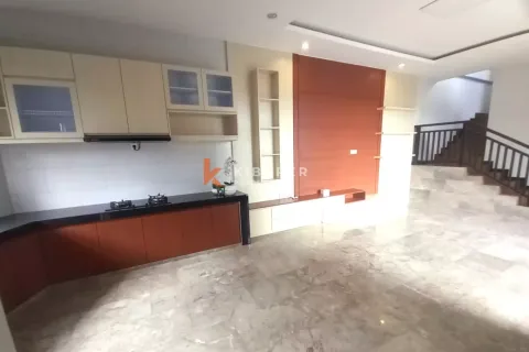 3 bedrooms Villa in Kerobokan, Badung, Indonesia No. 12690 6