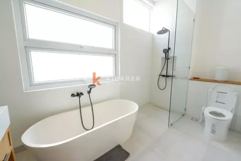 4 bedrooms Villa in Canggu, Badung, Indonesia No. 12915 10